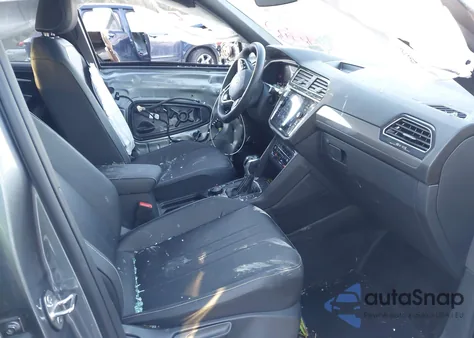 2024 Volkswagen Tiguan 2.0T Se R-Line Black z USA, uszkodzony, nr VIN 3VV8B7AX6RM227562